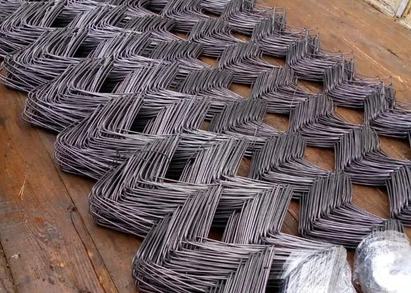 Сетка-рабица, диаметр - 3 мм, ячейка сетки 100х100 мм, рулон 1,5*10,0 м