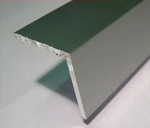 Уголок алюминиевый АК6 140х140х14 мм ГОСТ 13737-90