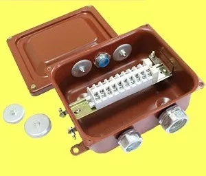 Металлическая клеммная коробка ККМА-10 215х175х100 мм ТУ 3464-009-99856433-2011