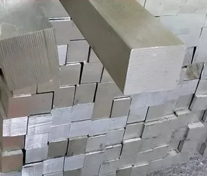 Титановый квадрат ВТ25У ГОСТ 26492-85